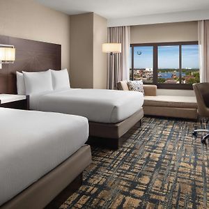 Queen Room Two Queen Beds Hearing Accessible